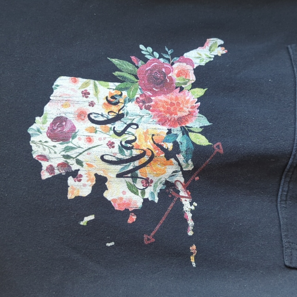 Floral Graphic Black Alaska Hoodie Size Medium - Picture 2 of 7